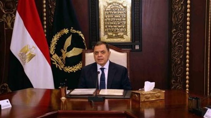وزير الداخلية محمود