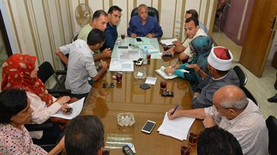 سكرتير سوهاج المساعد يعقد اجتماعا لبحث تنفيذ كوبري المراغة 