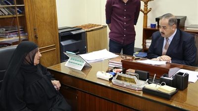 صور.. سكرتير مساعد المنوفية يعقد اللقاء الاسبوعي لخدمة المواطنين
