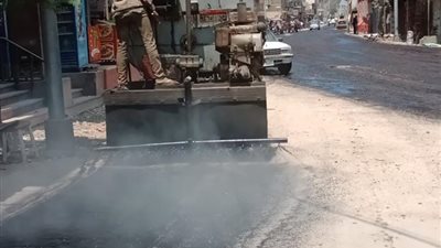 مدير طرق دمياط  يتابع أعمال التطوير في عزبة البرج