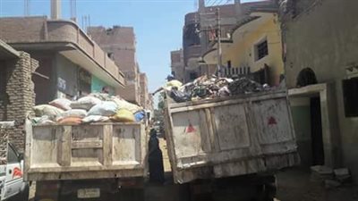 رفع 100 طن مخلفات وقمامة بشوارع مدينة ببا ببني سويف  