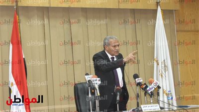 وزير التموين يكشف لـ بوابة المواطن خطة إضافة المواليد على البطاقات التموينية