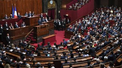 البرلمان الفرنسي يرفض مذكرتين لـ حجب الثقة عن الحكومة