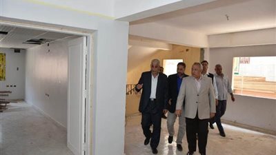 محافظ الشرقية يتفقد أعمال ترميم مبنى حي أول الزقازيق بتكلفة 1.7 مليون جنيه
