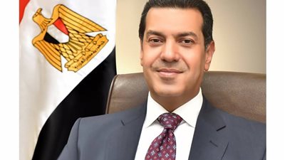 محافظ أسيوط يغلق محطة بنزين لمدة شهر لاكتشاف عجز فى إحدى الطلمبات 