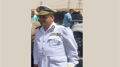 مساعد الوزير لـ المرور يشرف على عمليات إصلاح هبوط الطريق الدائرى بـ الوراق