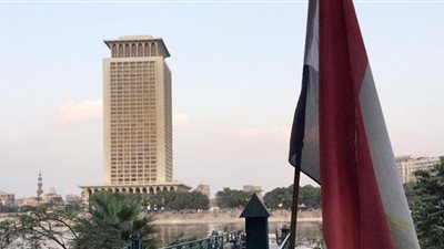 وزارة الخارجية تهيب بالمواطنين الإلتزام بقواعد السفر والإقامة في روسيا