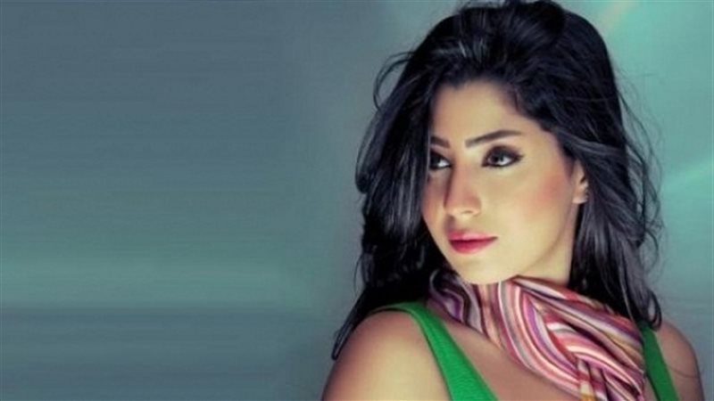 الفنانة أيتن عامر