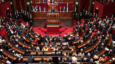 البرلمان الفرنسي يقر مشروع قانون جديد بـ خصوص المهاجرين