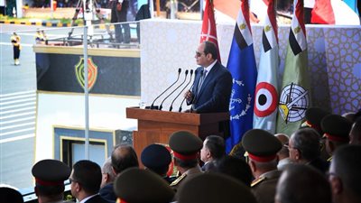 الرئيس السيسي في حفل تخريج الدفعة 156 صف: 