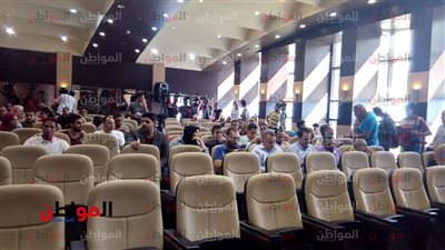 صور.. بدء توافد الصحفيين على مؤتمر اتحاد الكرة
