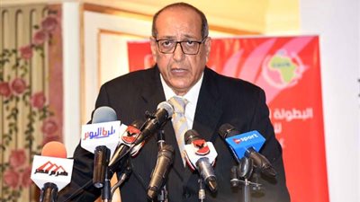 تفاصيل جلسة عبدالقادر مع ثنائي اليد الجديد