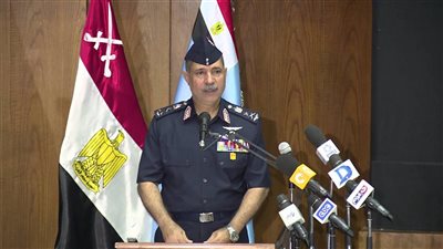 الفريق يونس المصري يودع الحجاج في أول رحلة متجهة لمطار المدينة المنورة