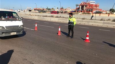 خدمات مرورية مكثفة أعلى محور الشهيد بمدينة مصر .. تعرف على السبب