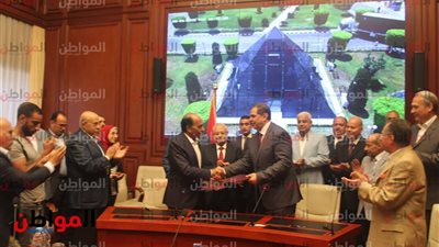 صور.. وزير القوى العاملة يقدم منحًا وعلاوات للقطاع الخاص 