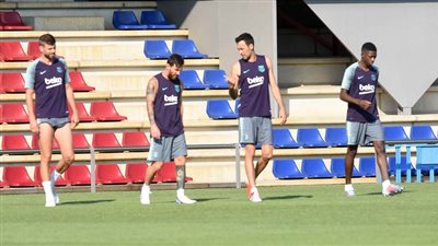عثمان ديمبلي يعود لتدريبات برشلونة