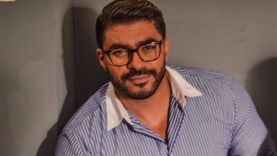 شاهد كيف احتفل خالد سليم بعيد ميلاد زوجته 