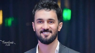 تعرف على المطرب المفضل لدى حسني شتا