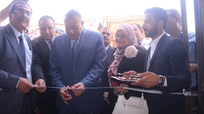 صور.. محافظ الجيزة يفتتح أعمال مستشفى 