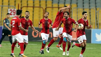 لاعب الزمالك السابق: الأهلي سيظهر بشكل مختلف هذا الموسم.. والزمالك كل يوم بحال