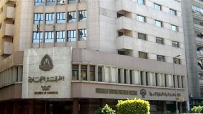 عضو غرفة القاهرة التجارية: تحرير سعر الصرف ساهم في حماية الصناعة المحلية ويشجع التصدير