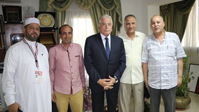محافظ جنوب سيناء: توفير أتوبيس ووجبة لـ حجاج الجمعيات الأهلية