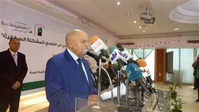 صور.. نقيب المعلمين لـ