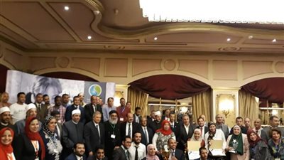 لـ حصولها على المركز الـ 8.. القابضة لمياه الشرب تكرم إدارة التوعية المائية ببني سويف