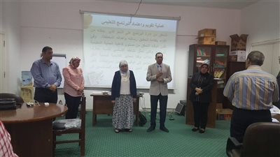 رئيس جامعة دمنهور يفتتح دورة اعتماد برنامج أكاديمي لتنمية قدرات أعضاء هيئة التدريس