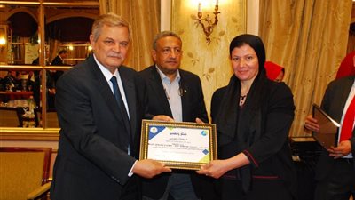 صور.. القابضة لمياه الشرب تكرم ممثلي وزارات الأوقاف والأزهر والكنيسة