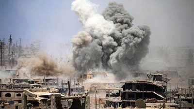 الجيش السوري يقصف تحصينات الجماعات المسلحة في جنوب أدلب