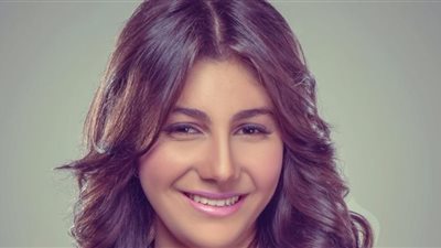 صور.. الفنانة ياسمينا العلواني تتعرض لـ حادث سير