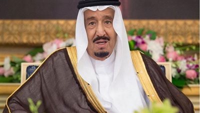 خادم الحرمين الشريفين يستضيف 1300 حاج وحاجة لأداء فريضة الحج  