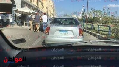 صور.. مشادة باب 