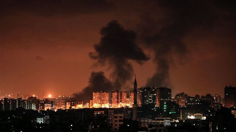 صورة من القصف 