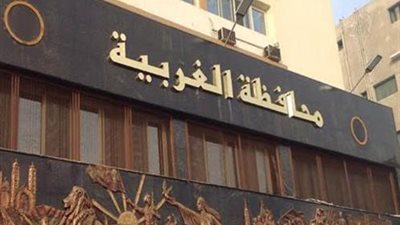 حملة لإزالة التعديات على نهر النيل بالمحلة في الغربية