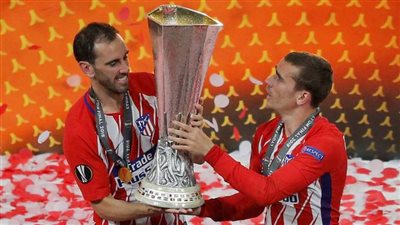 لاعبي الروخي بلانكوس ينافسان علي أفضل لاعب في الدوري الاوروبي