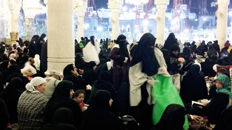النقاب فى الحرم 