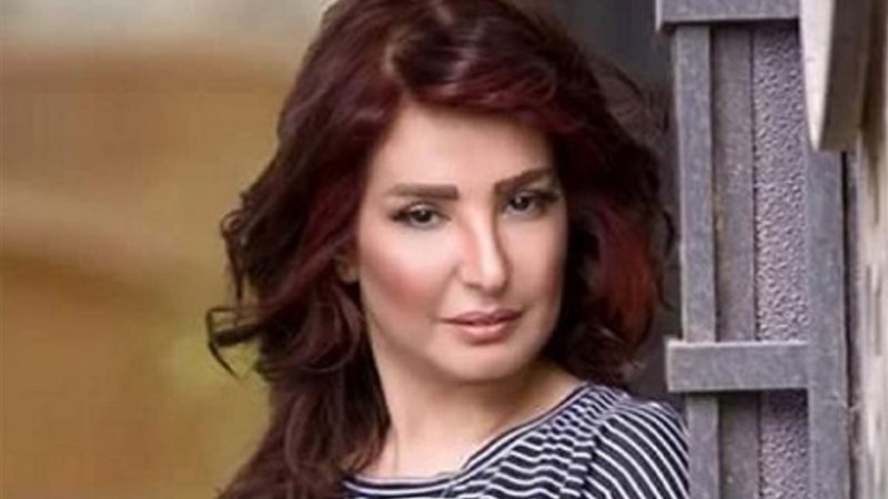 الفنانة أمل رزق 