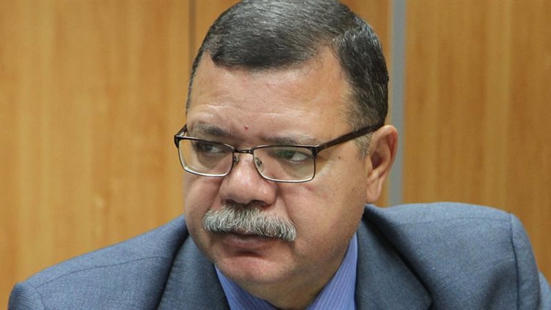 حمدي  عبدالعزيز المتحدث