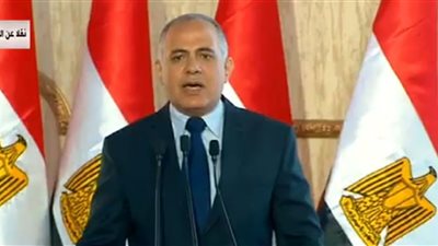 وزير الري فى افتتاح قناطر أسيوط الجديدة : هناك تحديات مائية أبرزها زيادة الطلب على المياه 