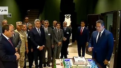 الرئيس السيسي يشاهد فيلمًا تسجيليًا عن متحف سوهاج القومي