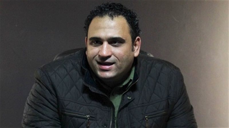 الفنان أكرم حسني