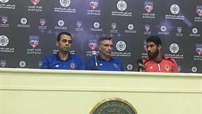 كارتيرون و إكرامي في المؤتمر الصحفي لمباراة النجمة اللبناني