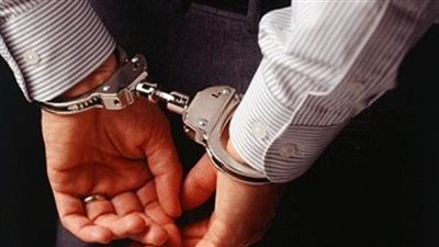 ضبط أحد الأشخاص بـ الجيزة لقيامه بإنتحال صفة ضابط شرطة 