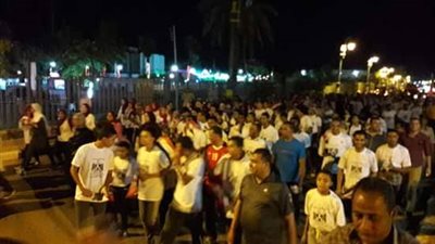 صور.. مسيرة ليلية احتفالا بـ اليوم العالمي للشباب 2018 في الوادي الجديد