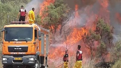 صحيفة إسرائيلية: الطائرات الورقية أحرقت 30 ألف دونم في مستوطنات غلاف غزة