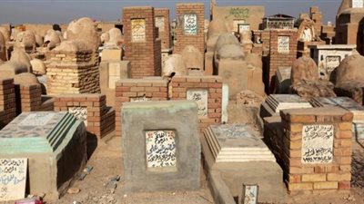 المجلس الإعلامي لمركز الوزراء: لا صحة لفرض ضرائب على مقابر الموتى