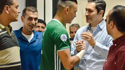 الحضري عن حضور علاء مبارك المباراة: 