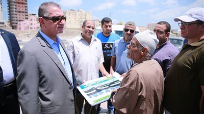 محافظ كفرالشيخ يتابع تنفيذ المرحلة الثانية من كورنيش وحماية بحيرة البرلس